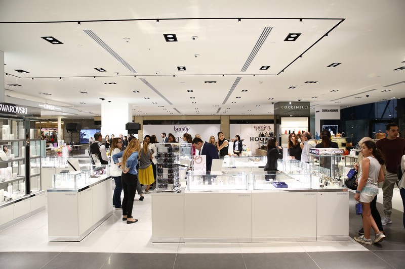 Swarovski celebrates the reopening of its kiosk in ABC Achrafieh